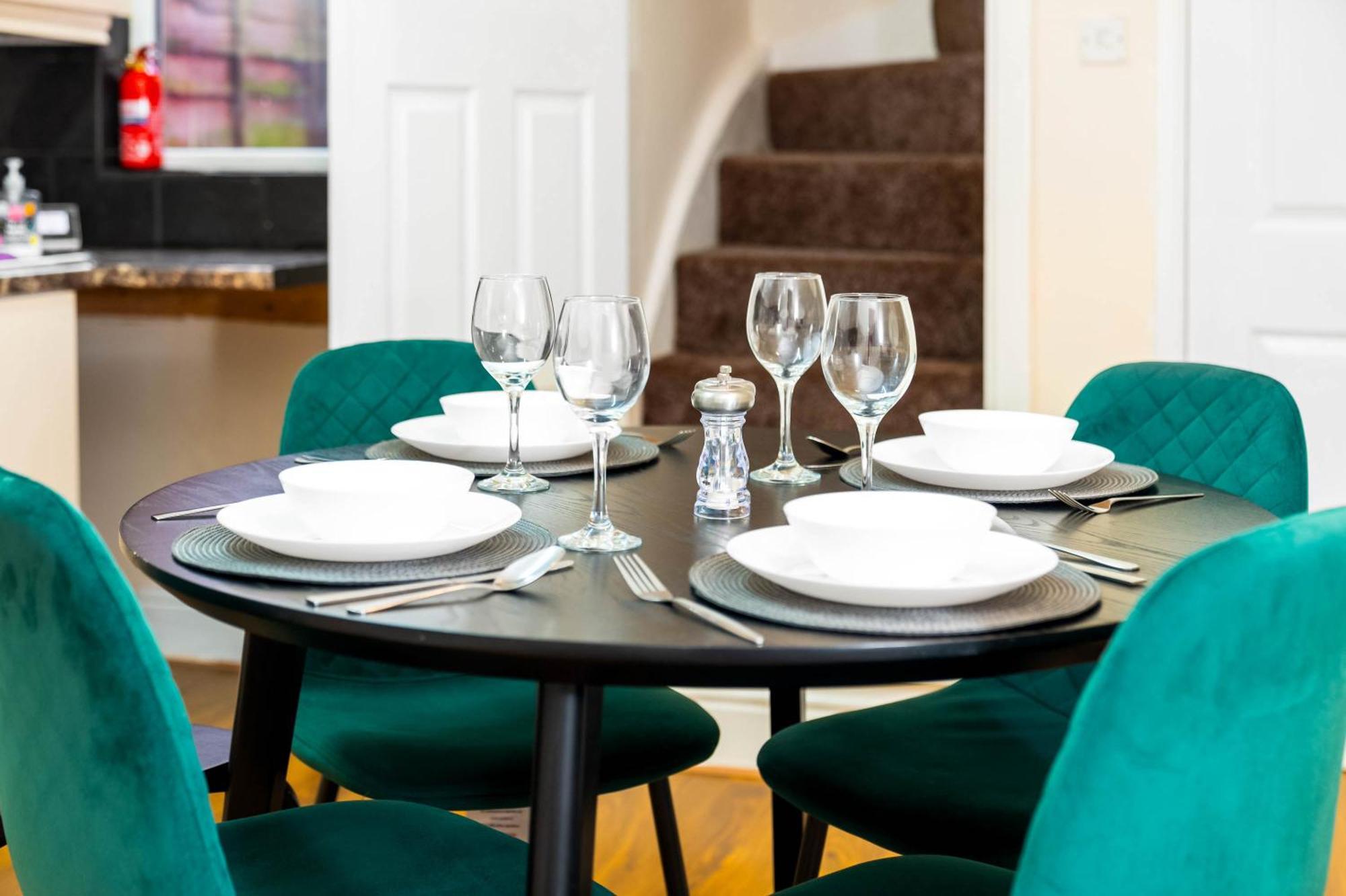 Villa 3 Bed House For Contractors & Families And Free Parking Birmingham Exterior foto