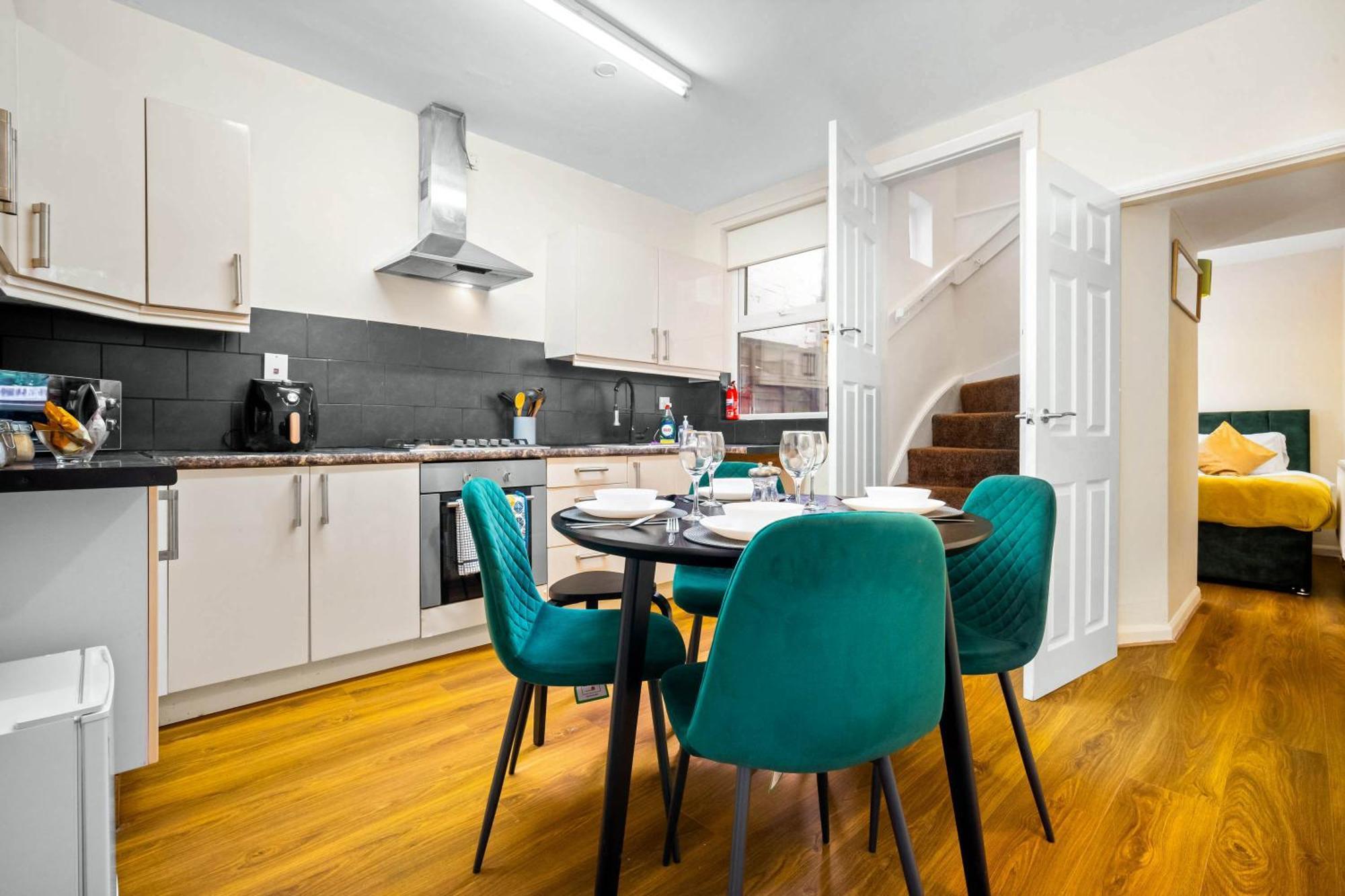 Villa 3 Bed House For Contractors & Families And Free Parking Birmingham Exterior foto